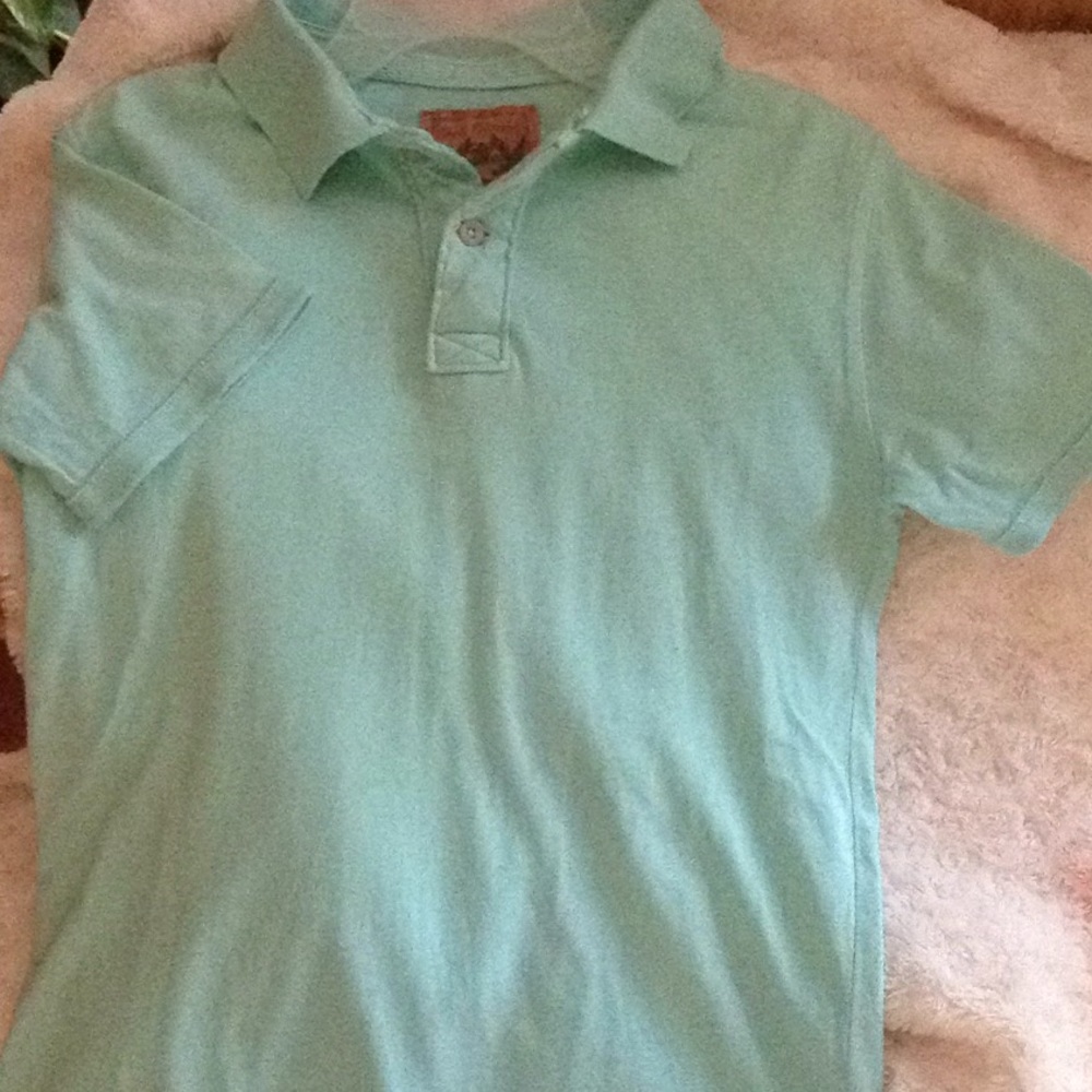 Gorgeous color...Aqua ice blue shirt - Picture 4 of 6